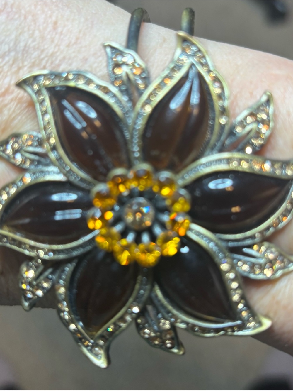 Bold Vintage-Style synthetic citrin & Amber look Flower Bracelet Women Jewelry
